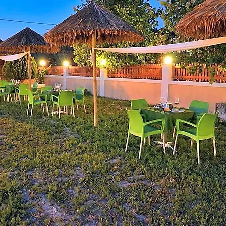 Отель Sunny Garden 3*