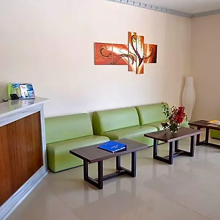 Отель Sunny Garden 3*